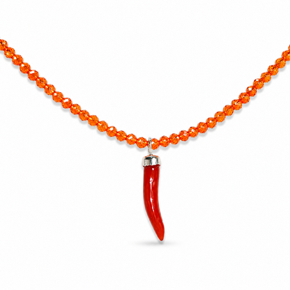 Collana con Cristalli di Zircone Faccetta in Argento 925 con  Cornetto Portafortuna di Corallo rosso