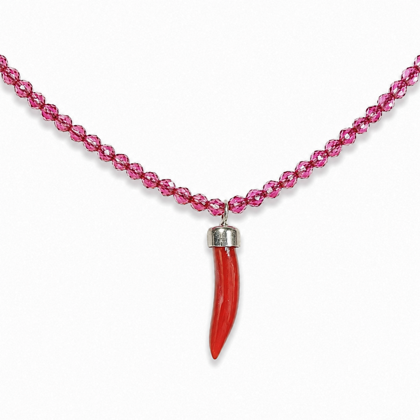Collana con Cristalli di Rubino Monocristallo Faccetta in Argento 925 con  Cornetto Portafortuna di Corallo rosso